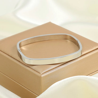 Elegant Gouden Stijl Armband voor een Luxe Look