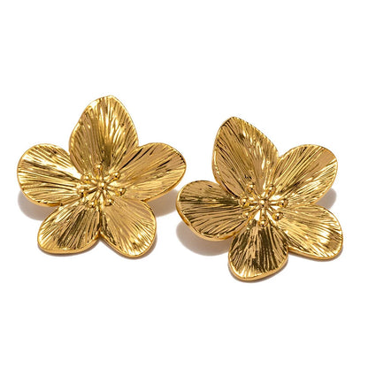 Elegante Gouden Vintage Bloem Oorbellen voor een Tijdloze Look