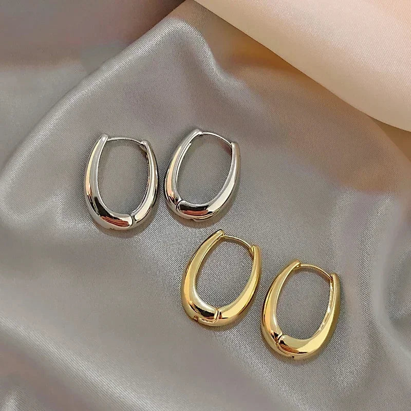 Vintage Shape Hoops: Tijdloze Elegantie in Jouw Sieradencollectie